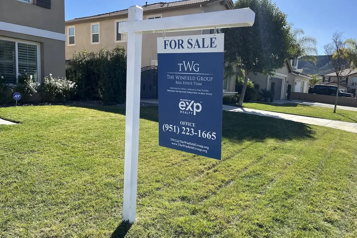 Real Estate Signs customer work by Tennessee Sign Company